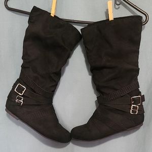EUC - Girl's Unr8ed Brand Black Boots, Size 2.5